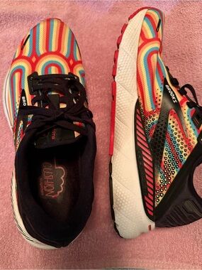 Brooks Multicolor Striped Running Shoes with Black Tongue